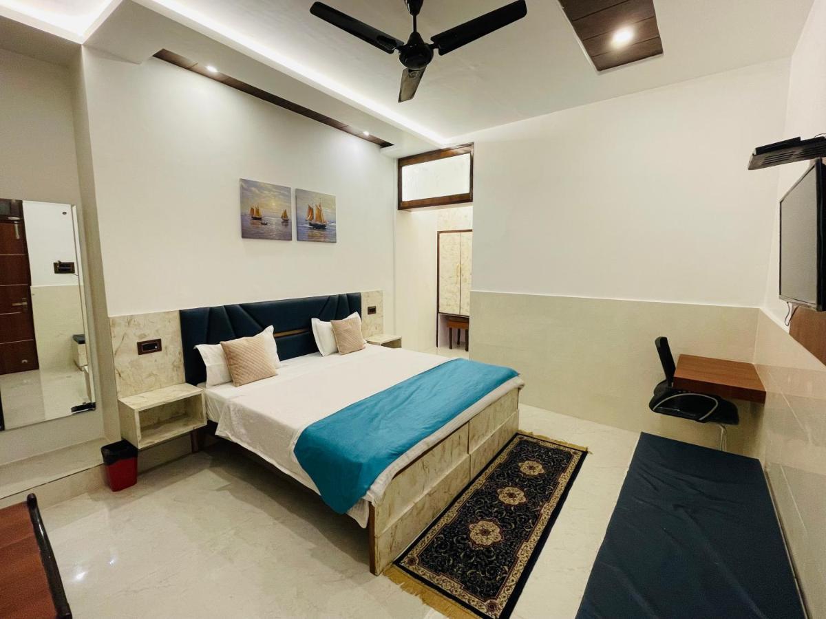 Hotel Dileep42 لاكناو المظهر الخارجي الصورة
