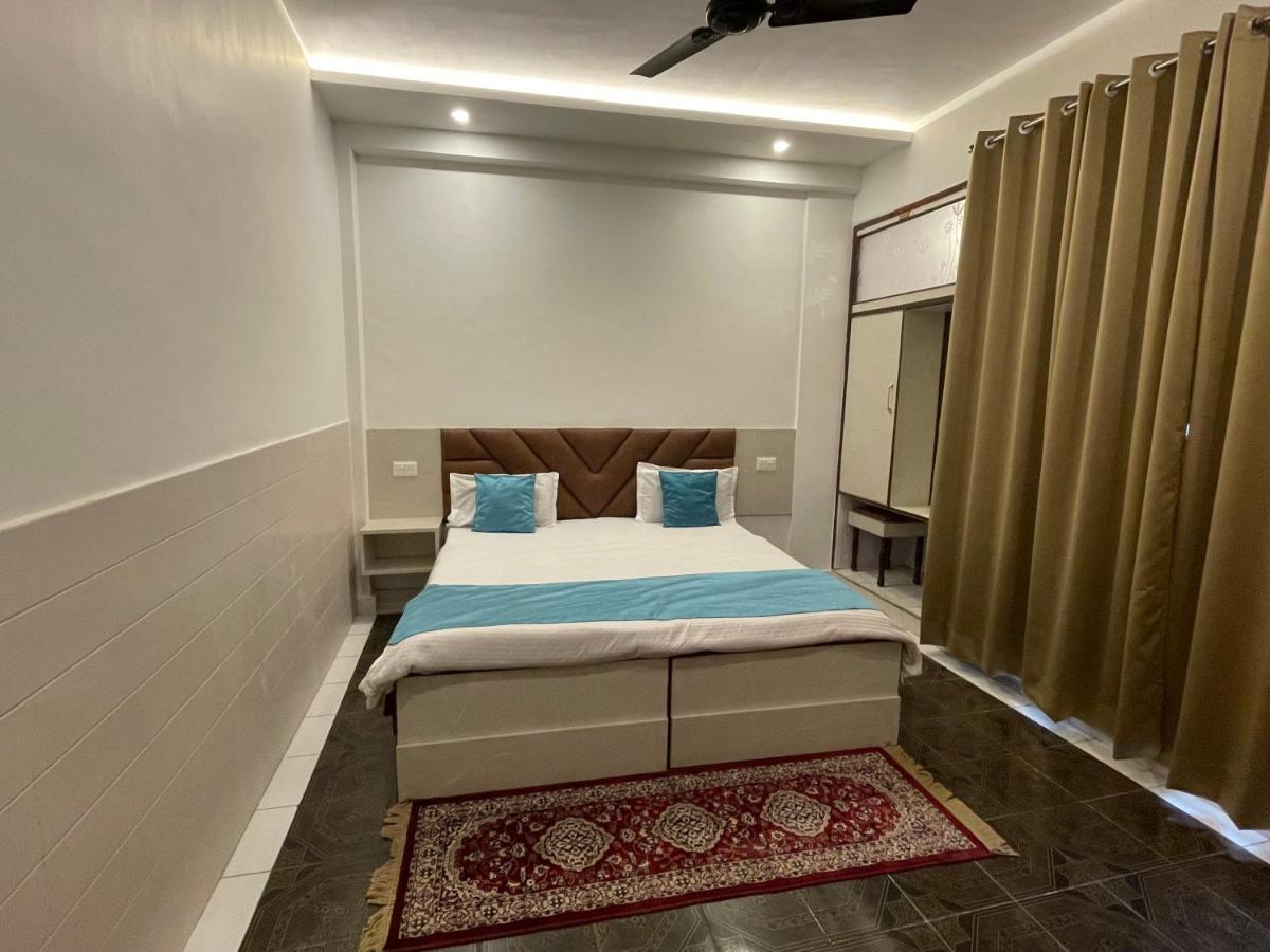 Hotel Dileep42 لاكناو المظهر الخارجي الصورة