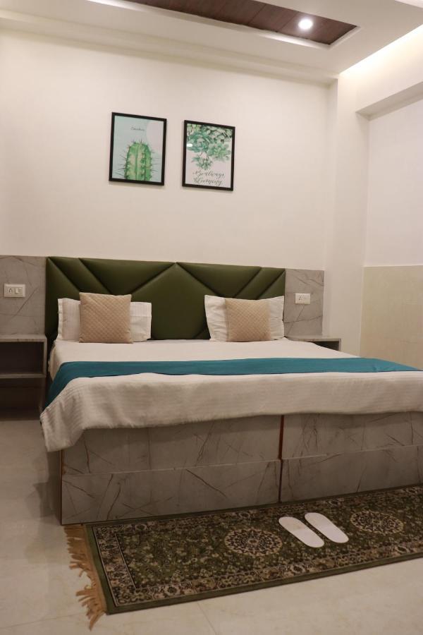Hotel Dileep42 لاكناو المظهر الخارجي الصورة