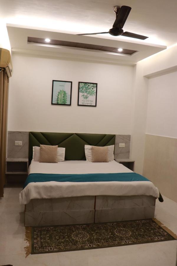 Hotel Dileep42 لاكناو المظهر الخارجي الصورة