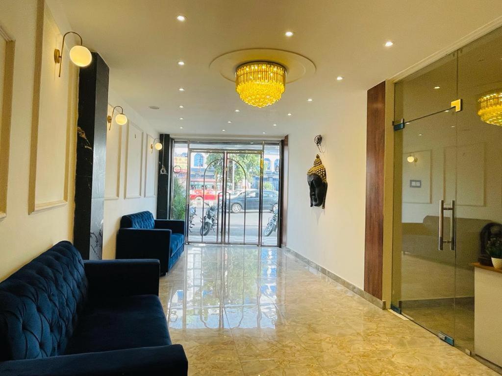 Hotel Dileep42 لاكناو المظهر الخارجي الصورة