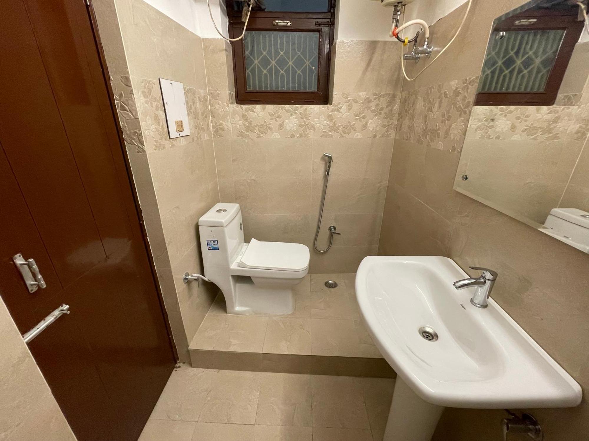 Hotel Dileep42 لاكناو المظهر الخارجي الصورة